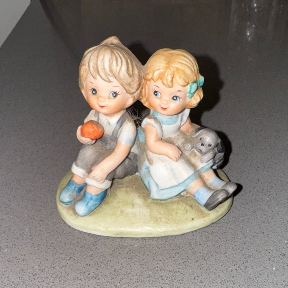 ❄️vintage Lefton Boy and Girl Figurine with Puppy -‎ #02428